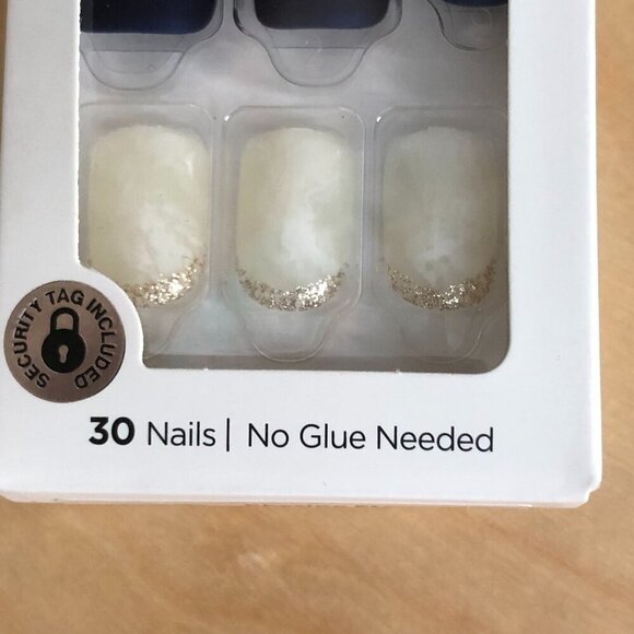 imPRESS KISS Kingdom Short Squoval Press On Manicure Nails 89385 Blue Black Gold - Picture 3 of 6